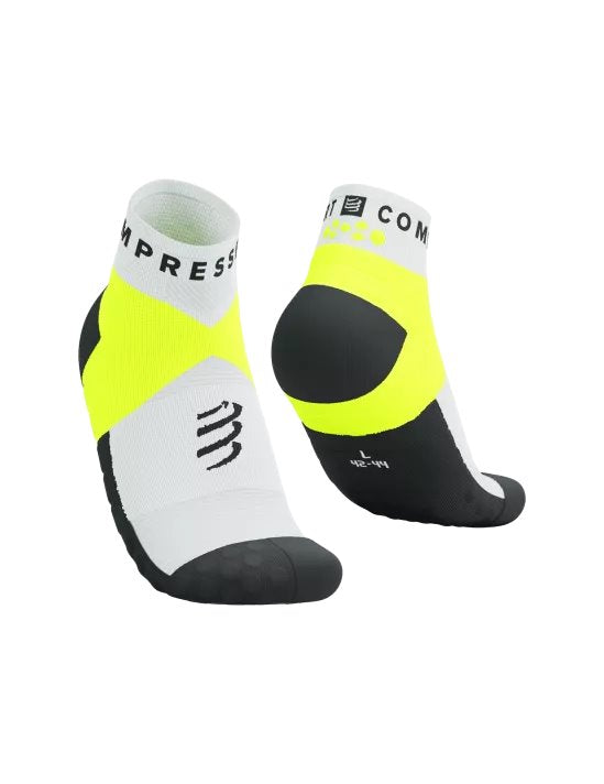 Chaussettes Compressport Ultra Trail Sock noir et jaune fluo basses